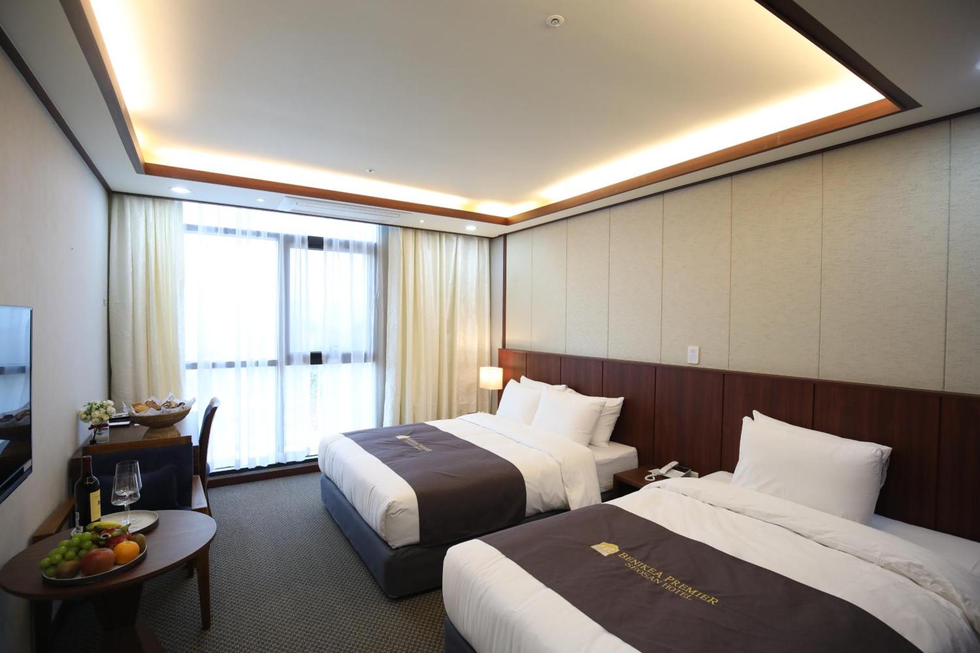 Benikea Hotel Seosan Exterior photo