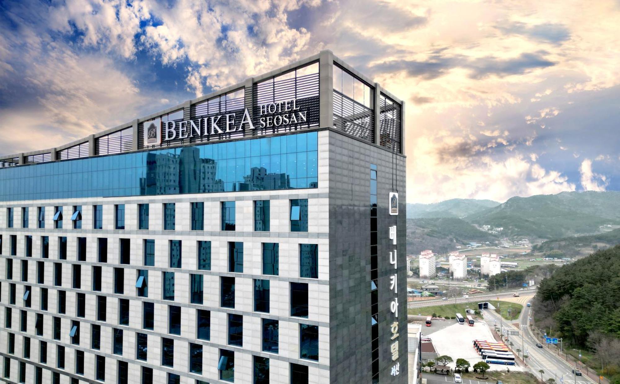 Benikea Hotel Seosan Exterior photo